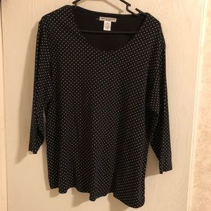 2 polka dot 3/4 length sleeve shirts